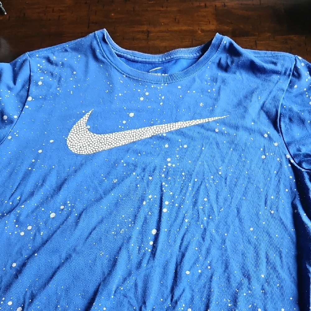 Nike Blue Short Sleeve Tee Vibrant Athletic Style